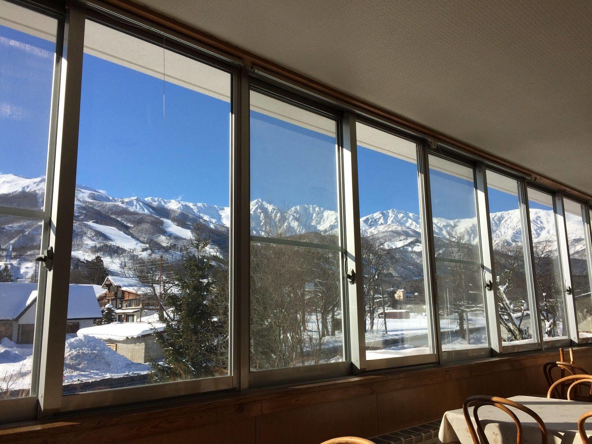 Mountside Jodel Hotel Хакуба Екстериор снимка