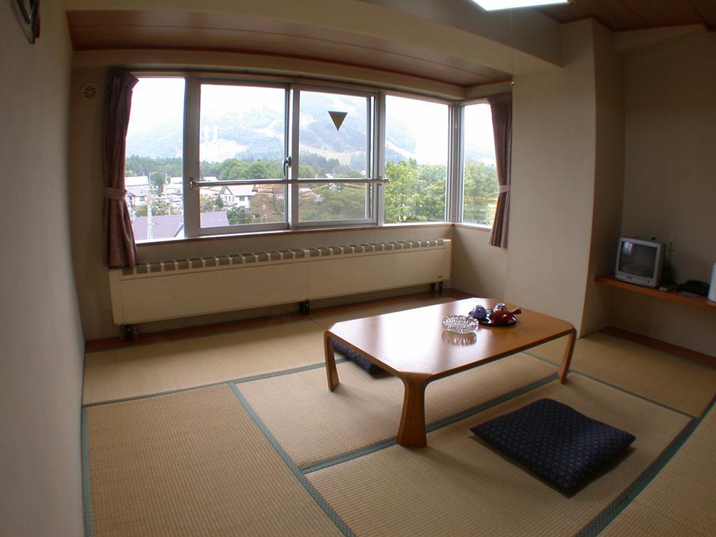 Mountside Jodel Hotel Хакуба Стая снимка